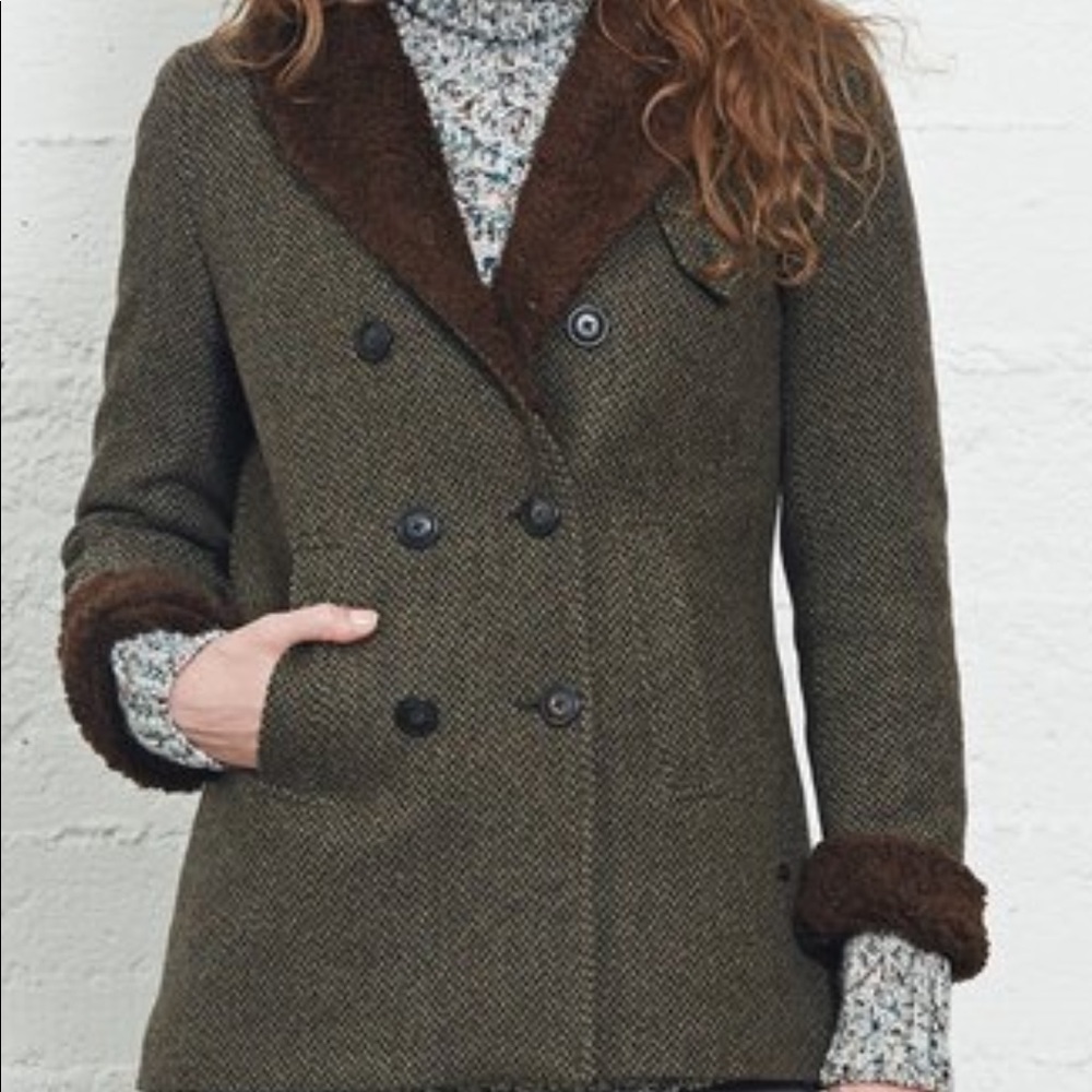 Farmers Market Iceland Olive Tweed Coat Sz Medium - Picture 2 of 8